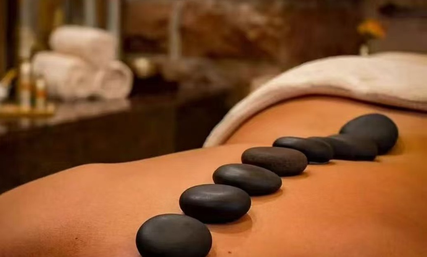 Image 4: Save Up to 50% Off on Massage & Couples Massage at Oasis Spa