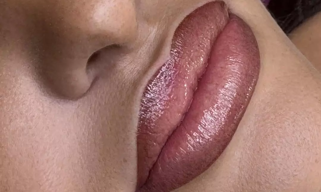 Enhance Your Style: Ombré Brow or Lip Session with Optional Touch-Up