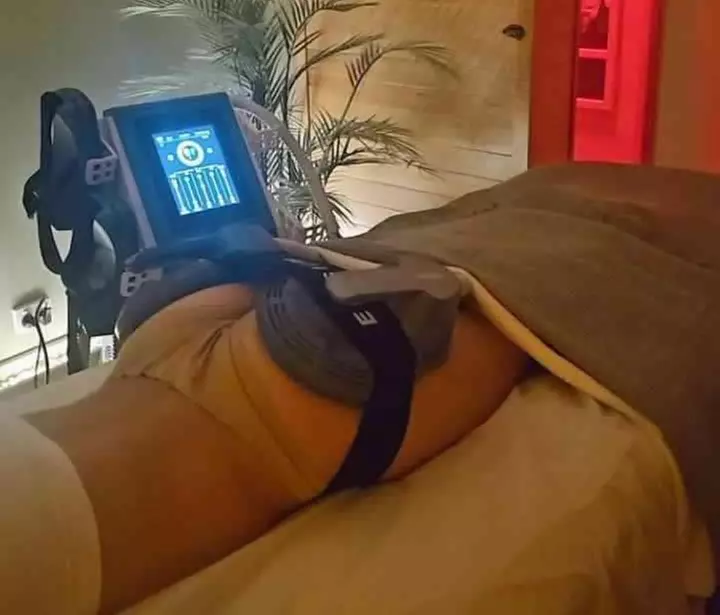 Up to 34% Off on EMS (Electrical Muscle Stimulation) at Seu Momento - Primary Image