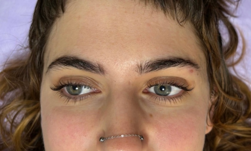 Image 5: Up to 37% Off on Eyelash Extensions at Bayan Beauty