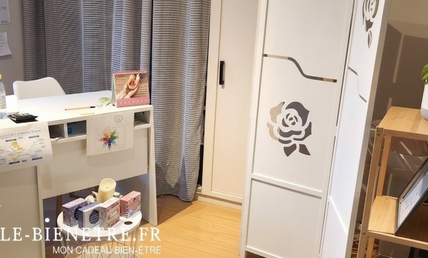 Image 3: Massages et soins sensoriels bio au choix chez Rizlane Chay