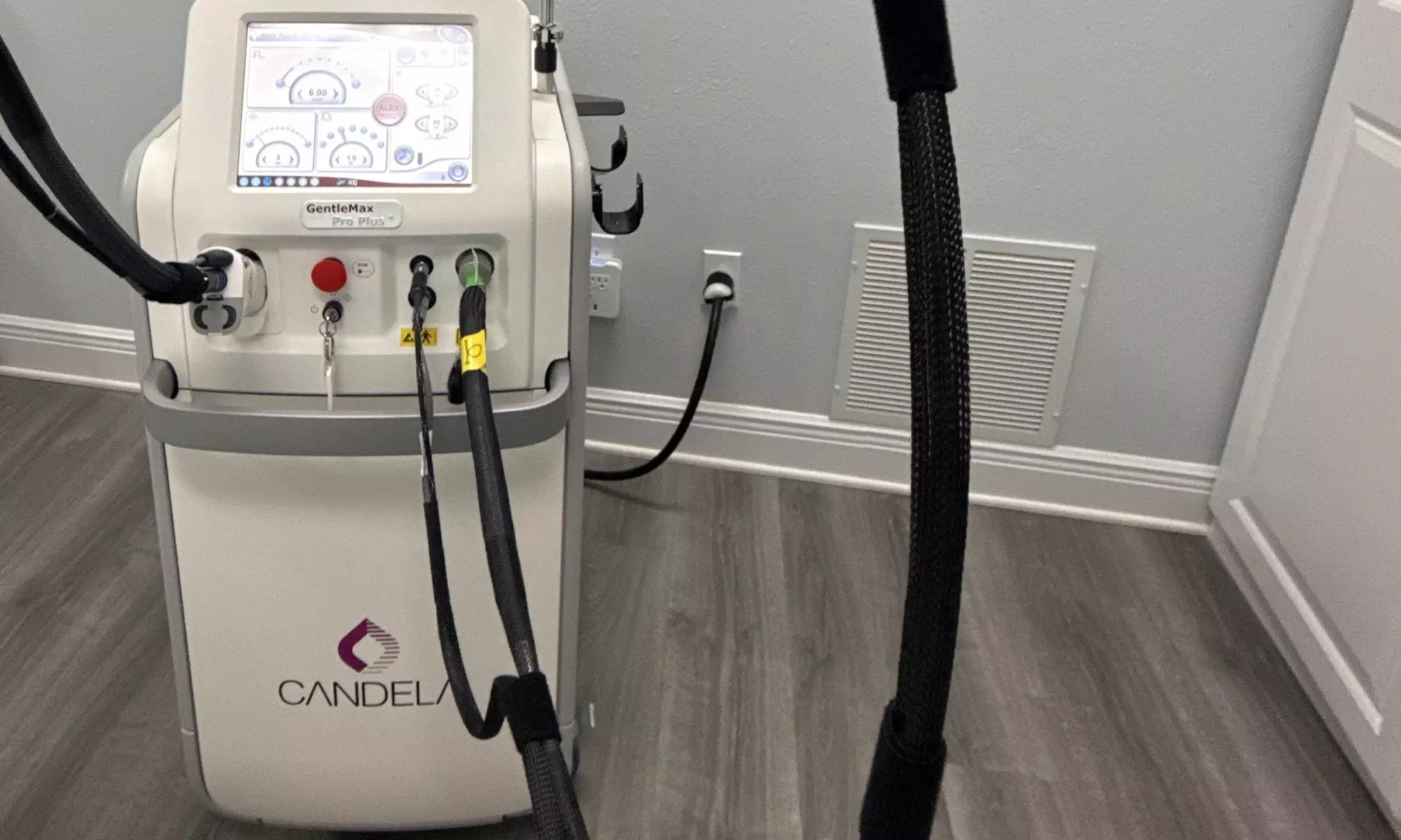 Six Laser Hair Removal Sessions on Small/Medium/Large/X-Large Areas