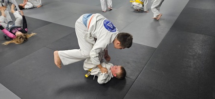 10-Day Trial for One Child with Uniform - Gracie Ju-Jitsu