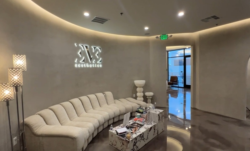 Image 4: Up to 18% Off on PRP/Vampire Facelift at Eve Aesthetics