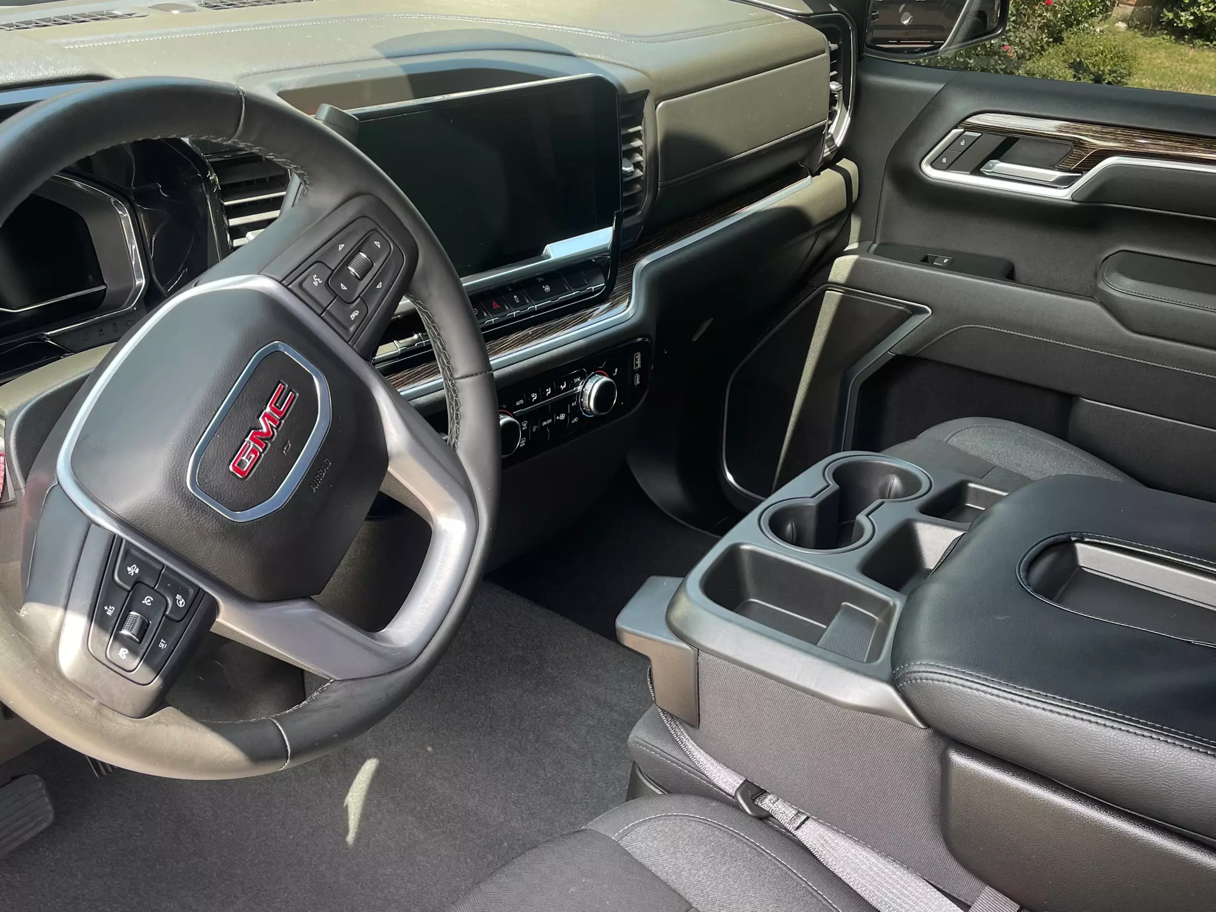 Restore & Renew: Professional Car Wash, Detailing & Paint Polish
