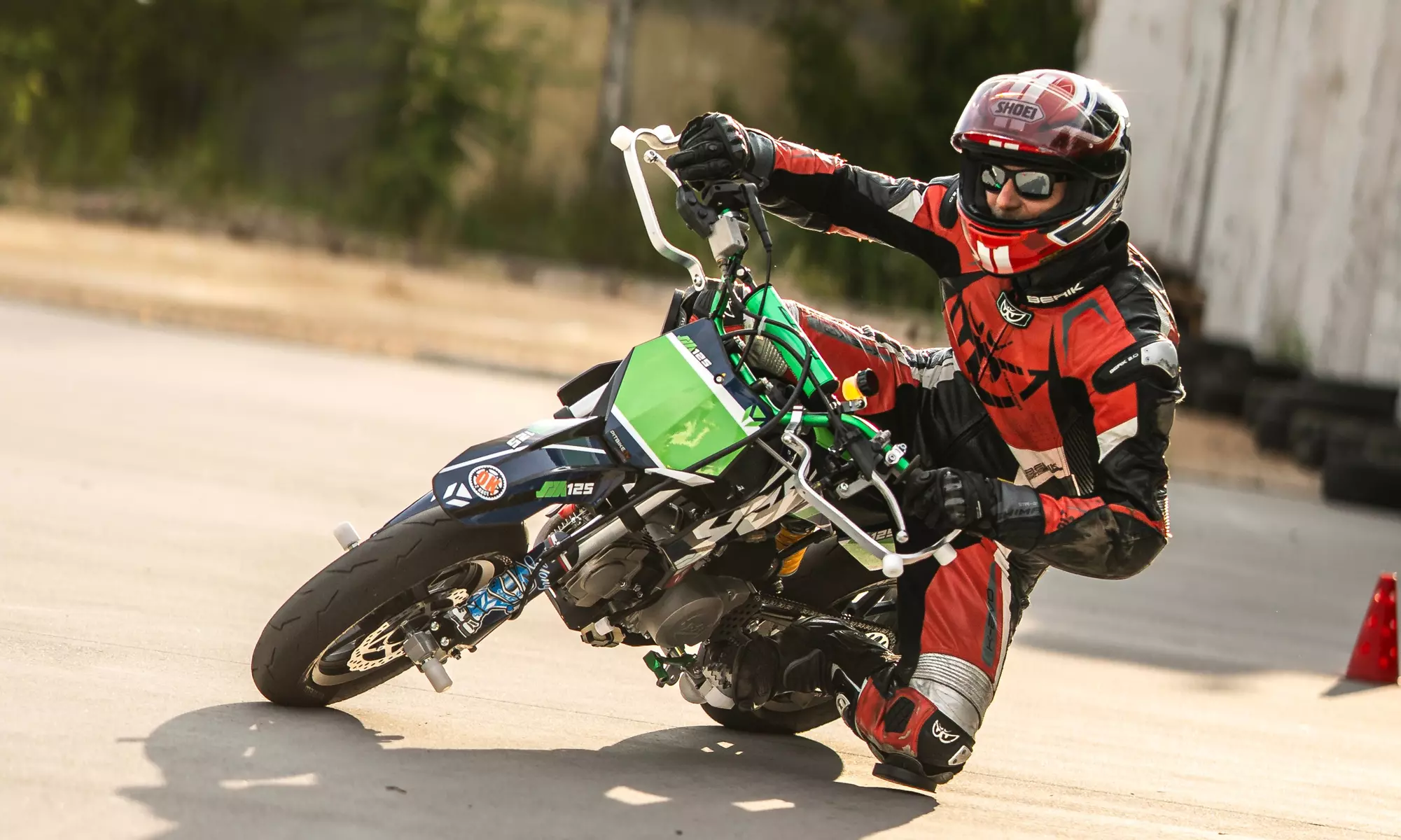 Poczuj adrenalinę: Jazda na pitbike pod okiem trenera