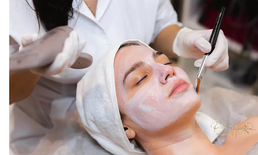 Image 4: Hasta 71% de dto. en Tratamiento facial en Piel de Seda