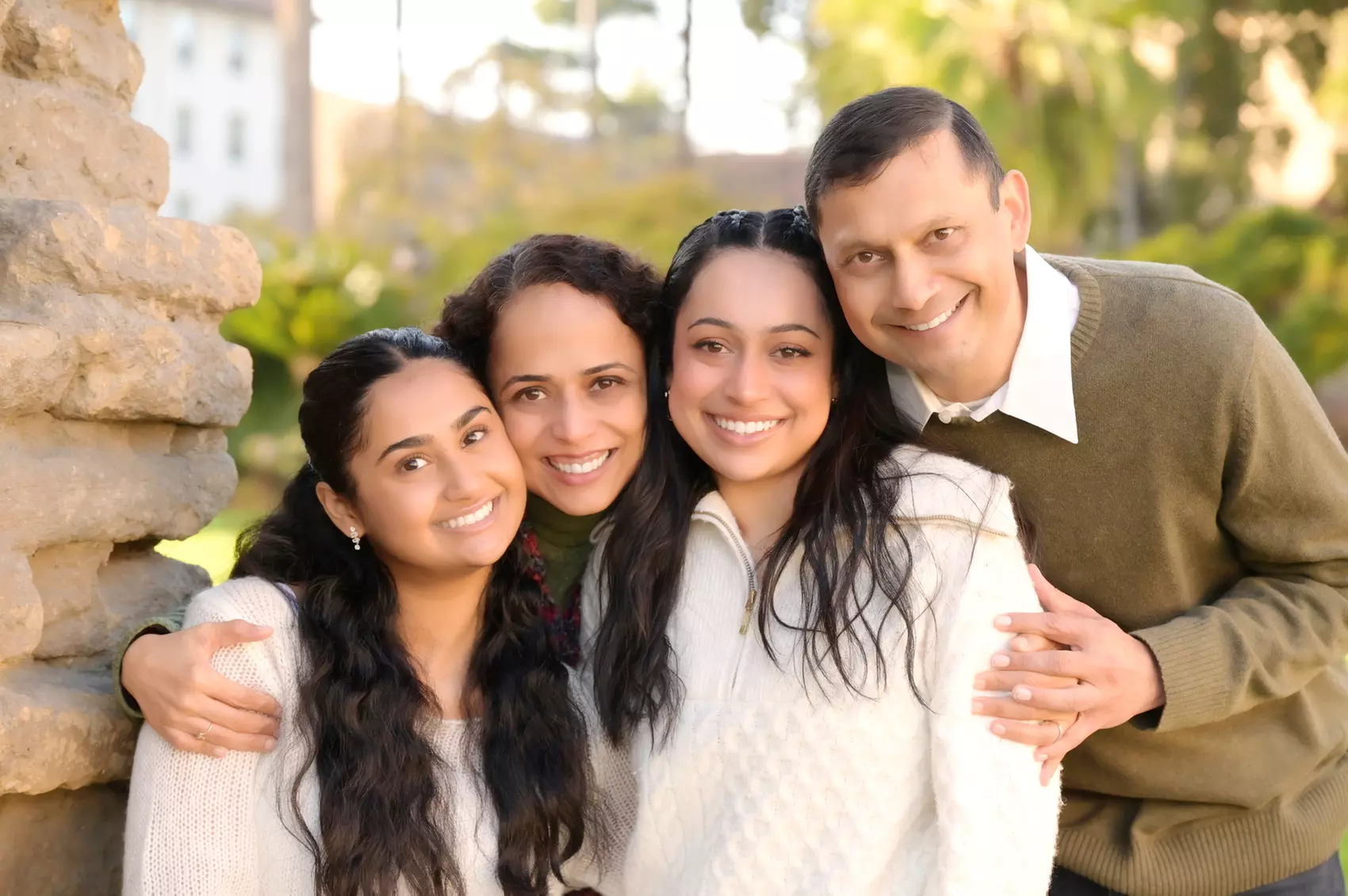 40-Minute On-Location Mini Family Portrait Session for 4-13 People