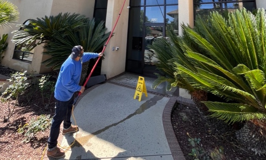 Image 4: Up to 33% Off on Window Washing at Fullerton's Window Cleaning