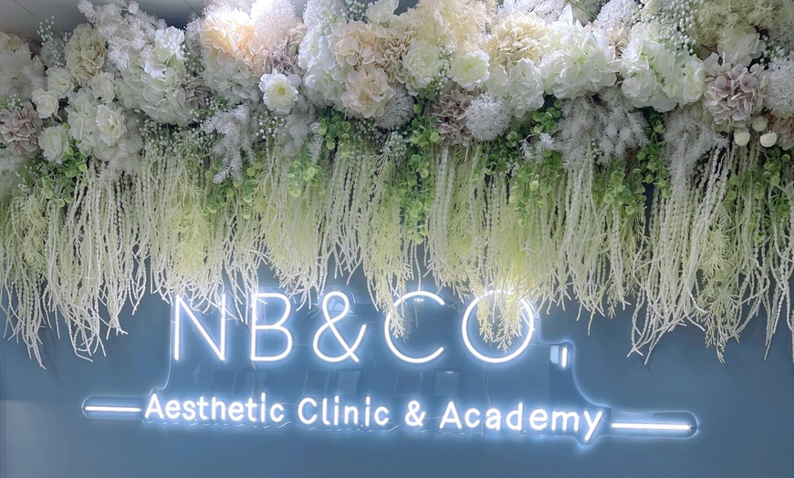 Image 1: Luxury Facial Experience: Hydro Perfusion, Glow Bulb, or Lift Serum
