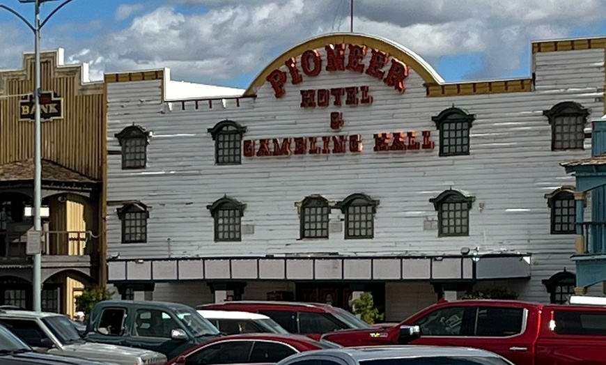 Image 19: Las Vegas to Laughlin - 8-Hour Riverside Refresh Day Tour