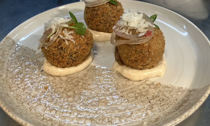 Image 4: For 1, 2 or 4 People: 2-Course Meal with Beer or Wine