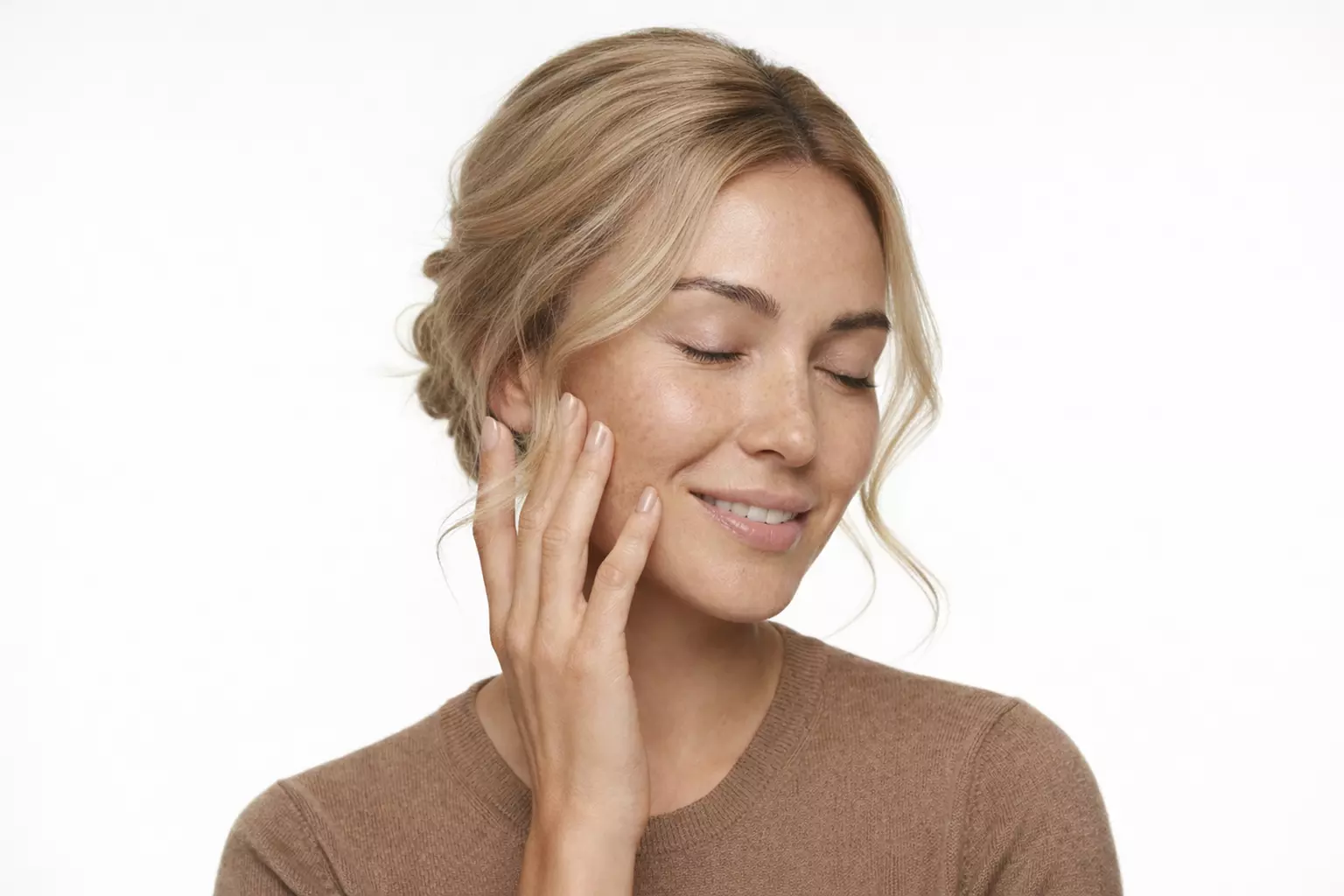 Rejuvenate Your Skin with Plason Plasma Facelift with Hyaluronic Acid (Up to 43% Off) - Primary Image