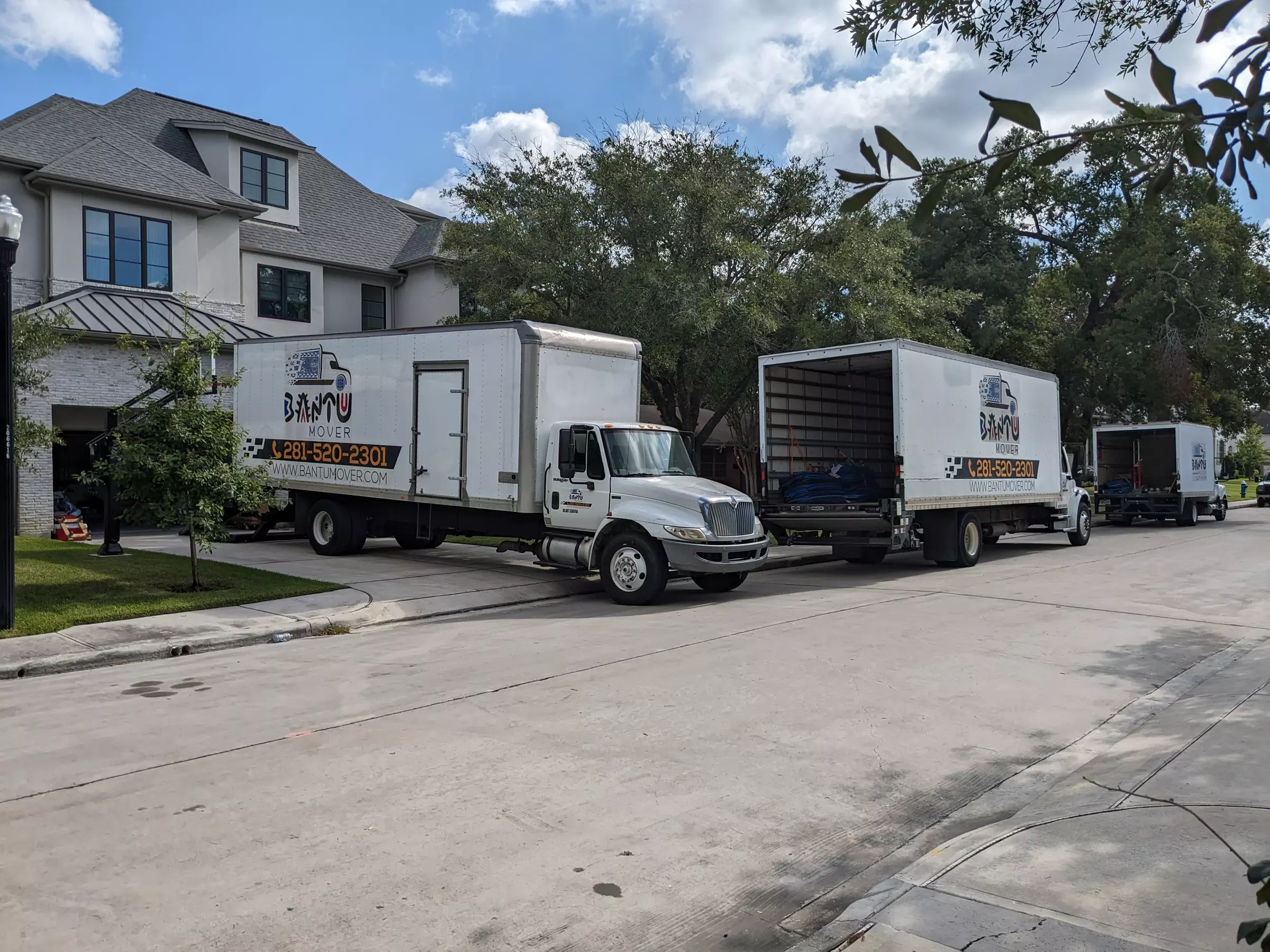 Efficient Two Hours of Moving Service with Two or Three Movers & Truck