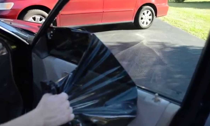 Image 1: Professional Window Tint Removal for Rear or 5 Windows 