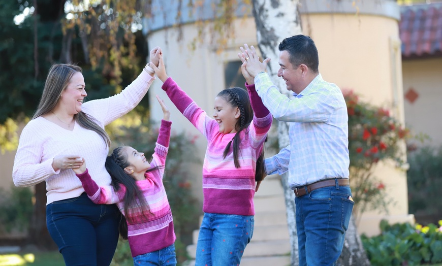 Image 3: 40-Minute On-Location Mini Family Portrait Session for 4-13 People