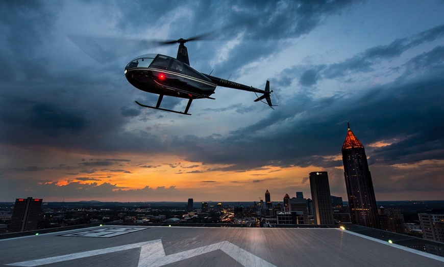 Image 5: Private Helicopter Tours with Champagne & Dinner – Atlanta