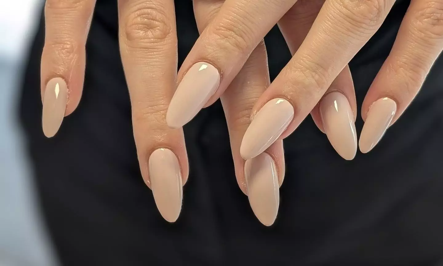 Beauté des mains, vernis semi-permanent ou capsules américaines chez Tiph’in Nails - Primary Image