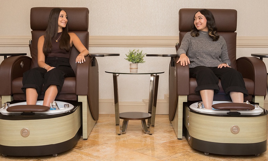 Image 2: Ayurvedic Massage, Facial & Mani at Golden Nugget Luxury Hotel & Spa