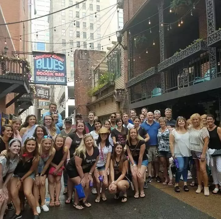 Up to 20% Off on bar/pub Crawl at Hick Chick Tours - Primary Image