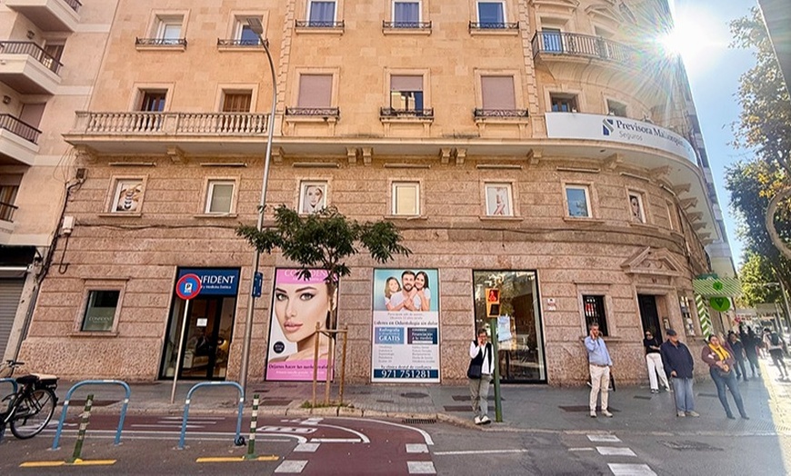 Image 3: Limpieza bucal con radiografía