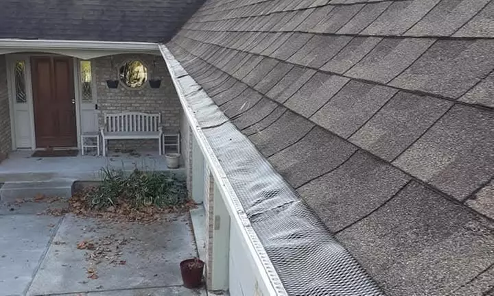Gutter Cleaning Services – One-Story or Two-Story Residential