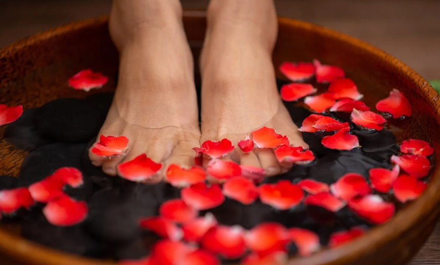 Image 6: 60 or 90-Minute Swedish Massage & Hot Stones with Optional Reflexology