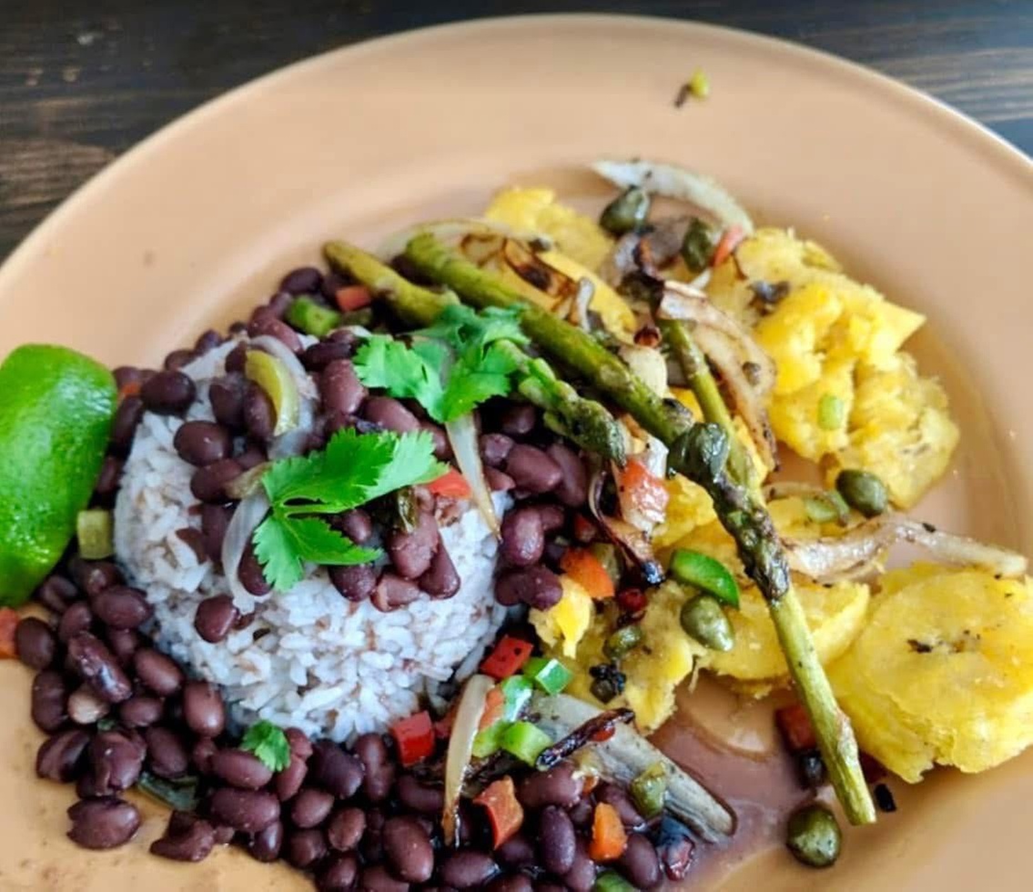 Savor 1 Starter, 2 Mains, 1 Dessert & 2 Drinks -  A Perfect Meal For 2