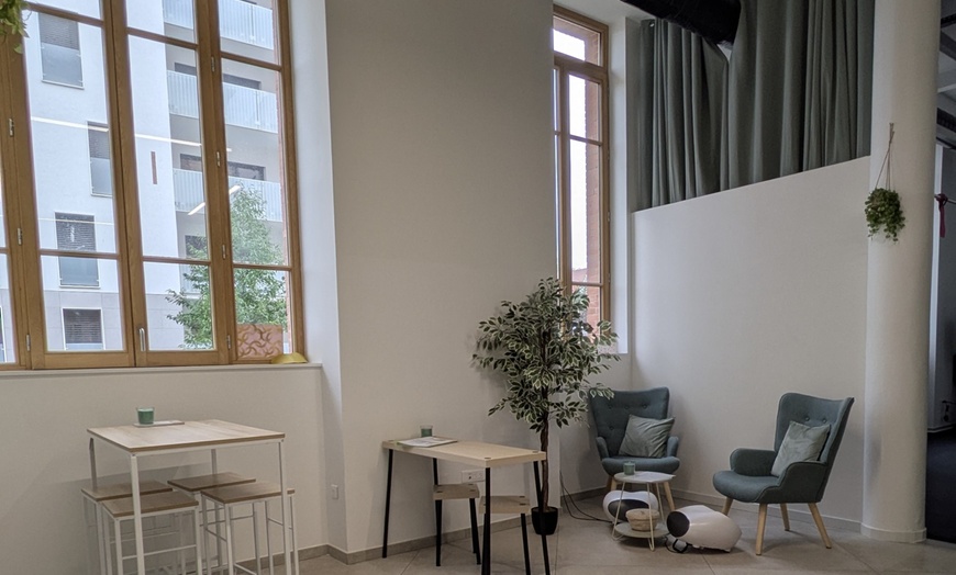 Image 1: Séances Zen Gravity & massage plantaire revitalisant