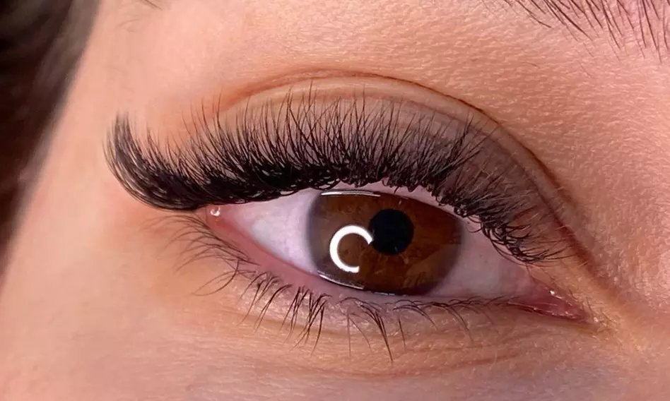 Bis zu 30% Rabatt auf den Wimpernverlängerungen bei Beauty bar Dream
