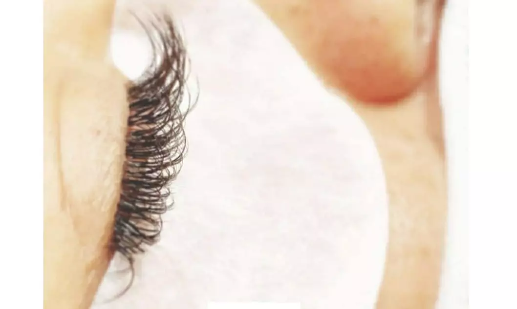 Full Set Luxury, Mink Classic, or Princess Hybrid Eyelash Extensions