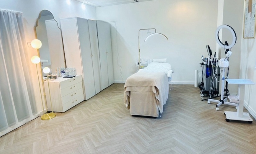Image 2: Up to 55% Off on Facial - HydraFacial at Skin Treat Aesthetics