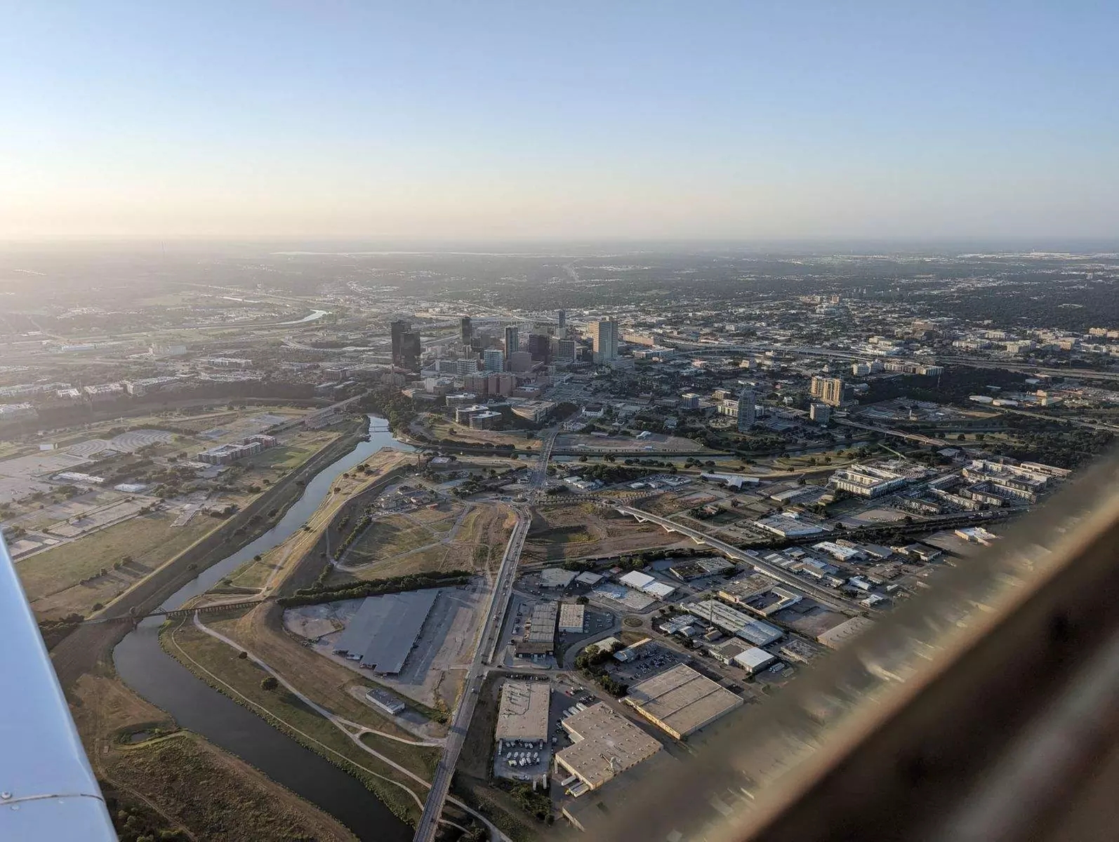 Experience a 2-hour introductory flight adventure today