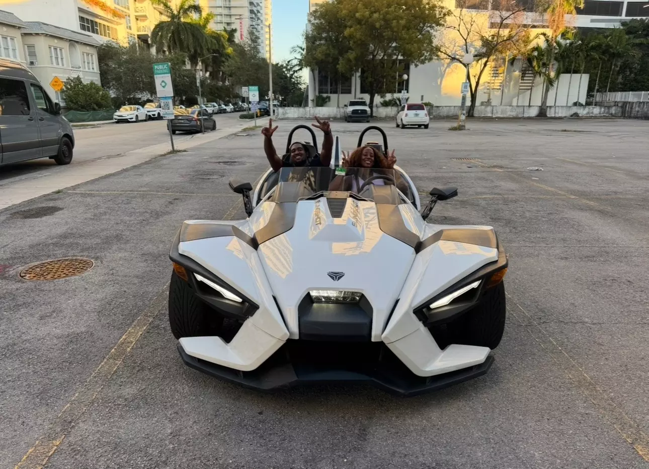 Slingshot Rentals: Thrilling Road Adventures