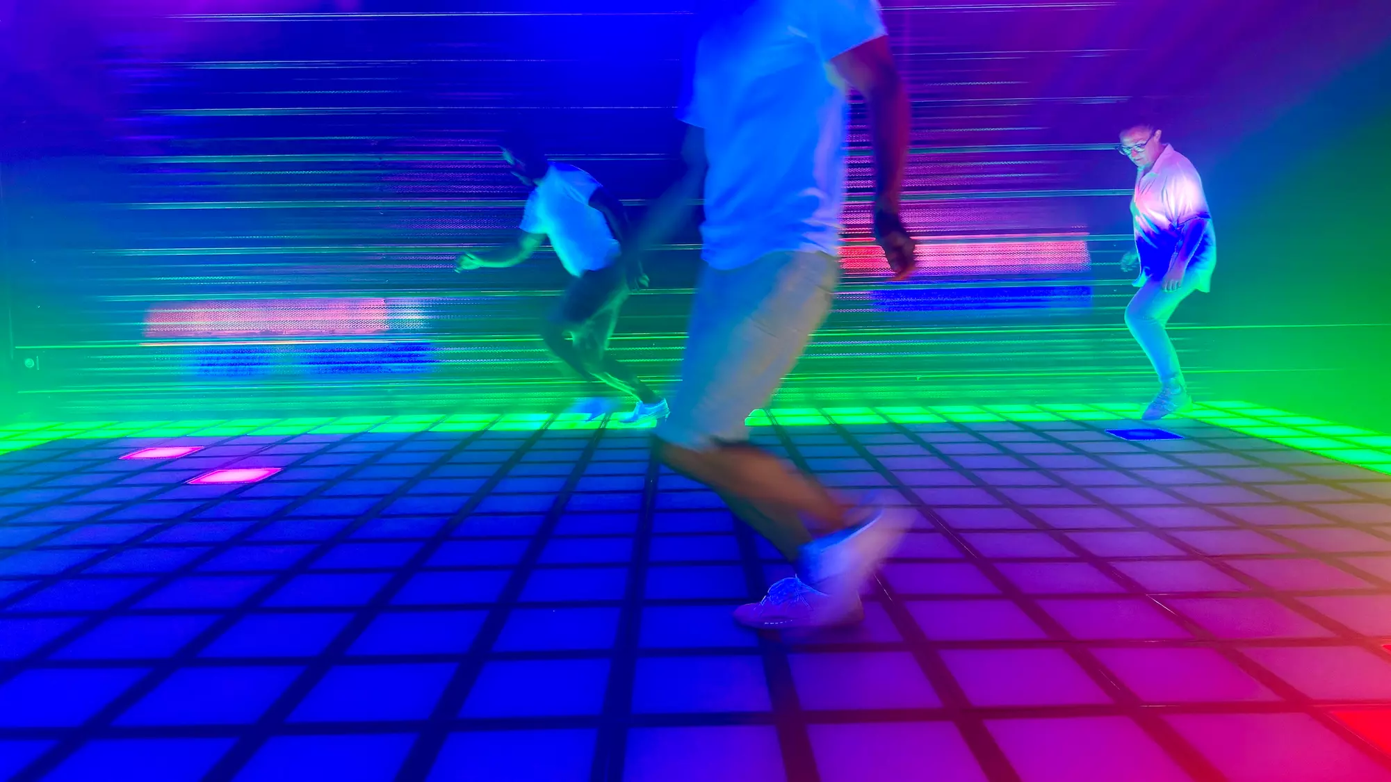 1 ou 2 parties de Crazy Floor, le jeu qui rend ouf