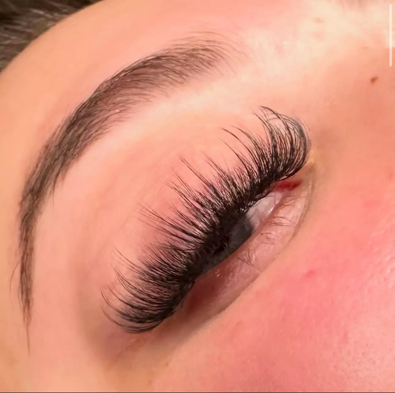 Regular Set of Classic, Hybrid, or Volume Lash Extensions w/ One Fill
