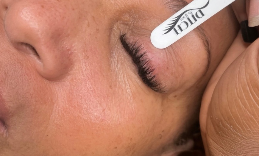 Image 5: Up to 64% Off on Eyelash Extensions at DITCH da Strips