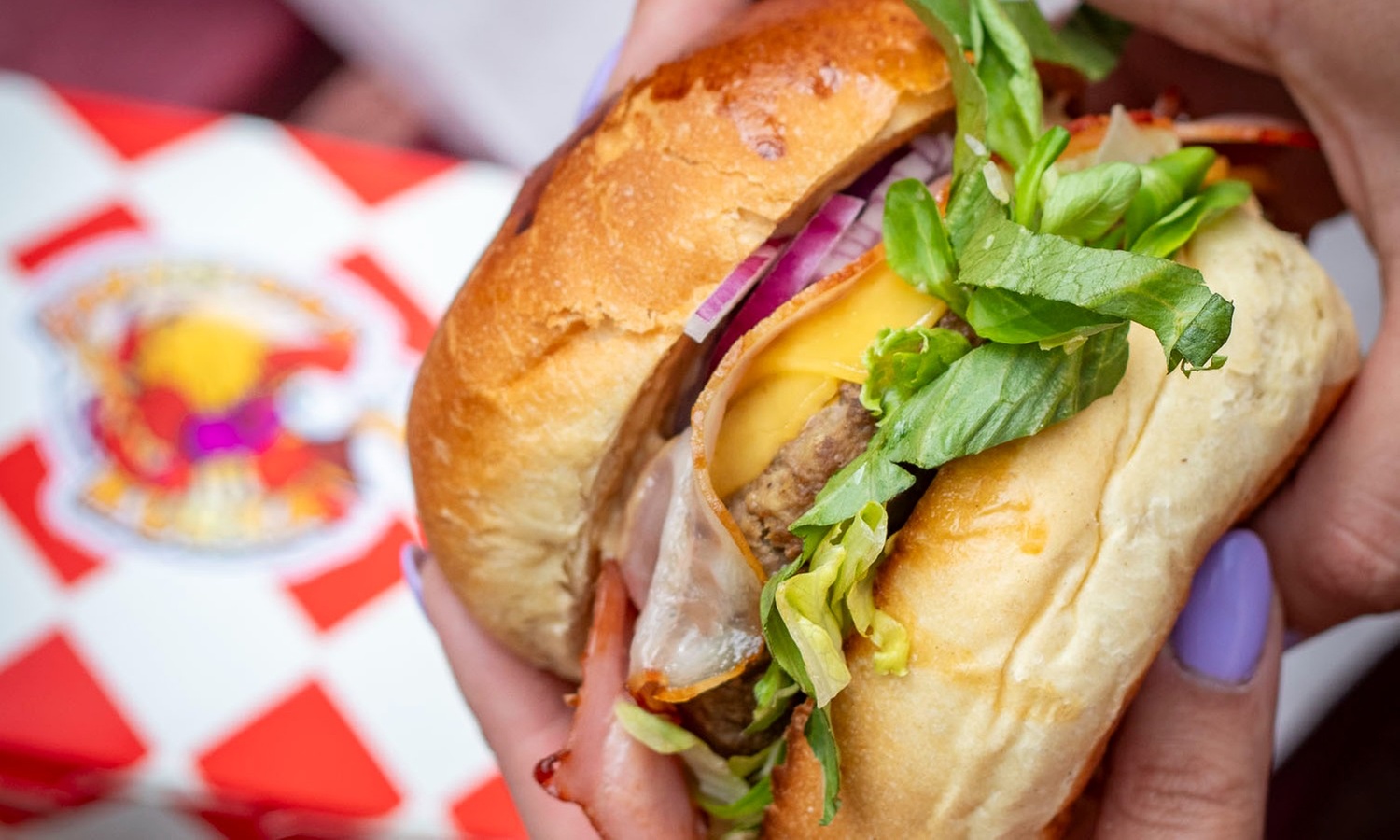 Smakowite burgery dla 1 osoby lub dla dwojga