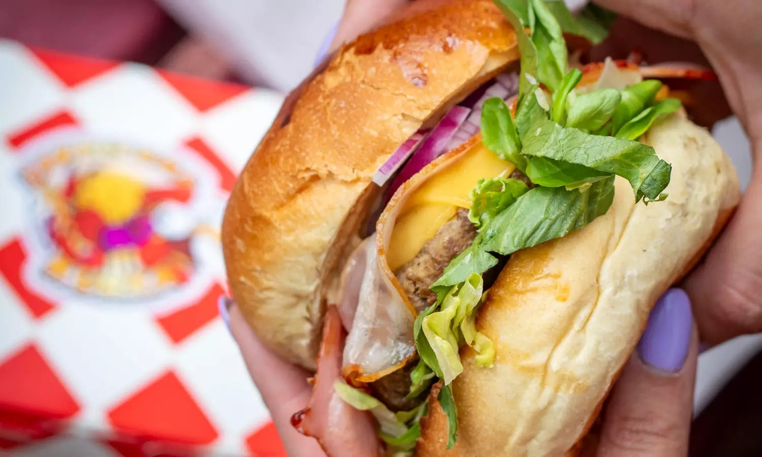 Smakowite burgery dla 1 osoby lub dla dwojga