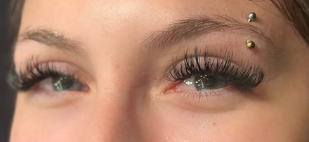 Full set of Classic eyelash extensions - Lashes By Brie