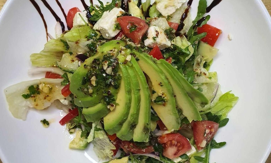 Image 10: Delicious Breakfast & Lunch Deals for 1, 2, or 4 

4o