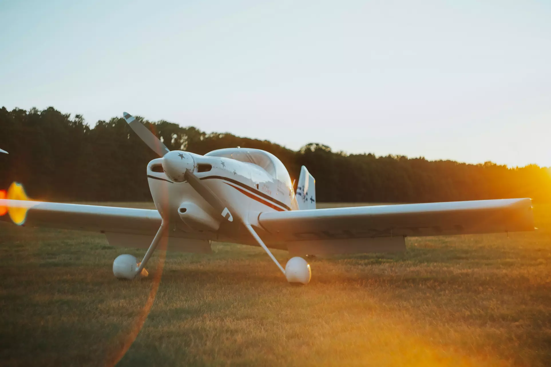 Discovery Flight Above Arizona — Learn Hands-On Aircraft Basics