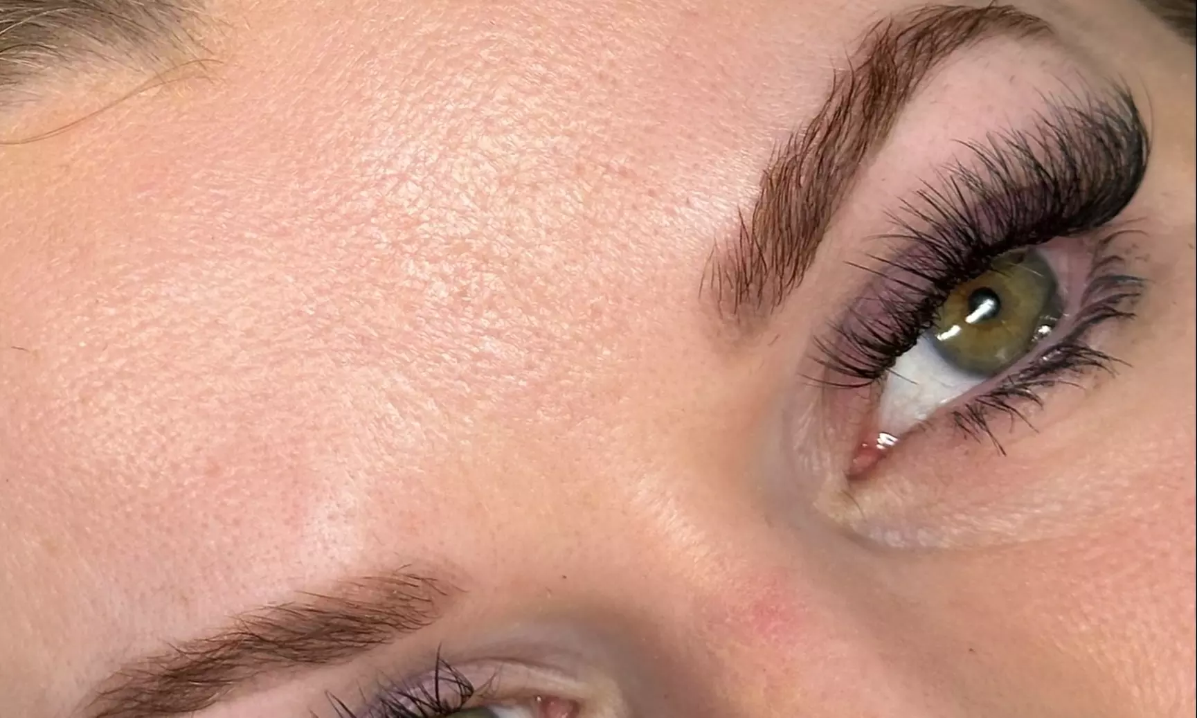 Up to 52% Off on Eyelash Extensions at TH Beauty Suite - Second Medium
