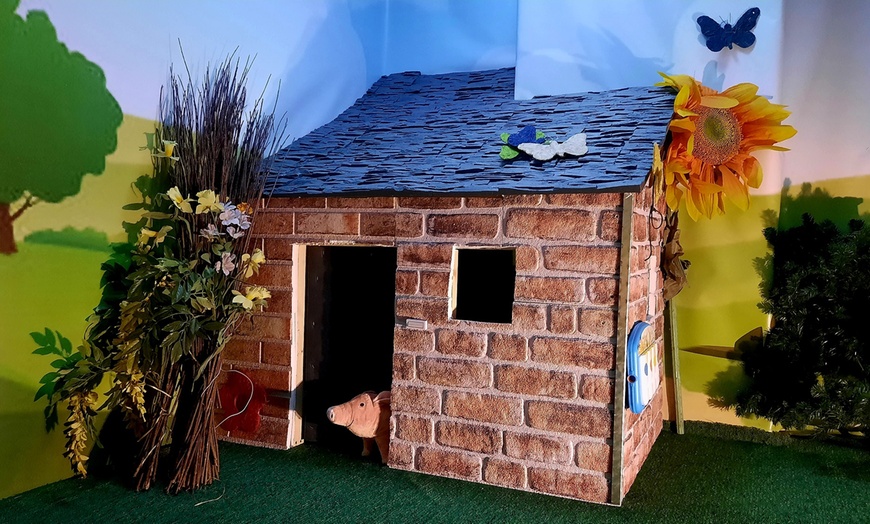 Image 3: Kinder Escape-Room „Die 3 kleinen Schweinchen“ für bis zu 5 Spieler