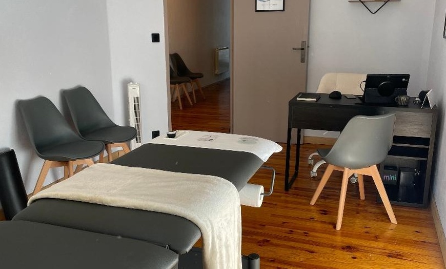 Image 1: Réflexologie combinée à Nîmes : un moment pour soi