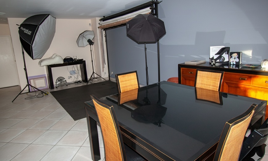 Image 1: Jusqu'à 73% de remise sur Session photo - Studio chez Studios Photo 2