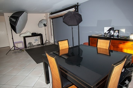 Séance photo d'1h pour 1 à 4 personnes avec 5 photos numériques - Studios Photo 2