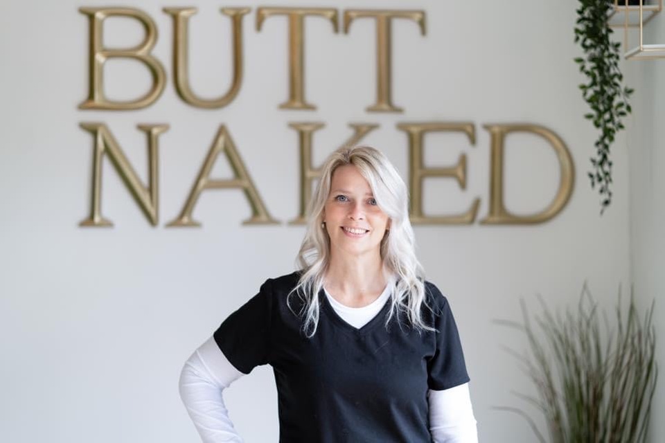 Get a Custom Organic Spray Tan for a Radiant Glow