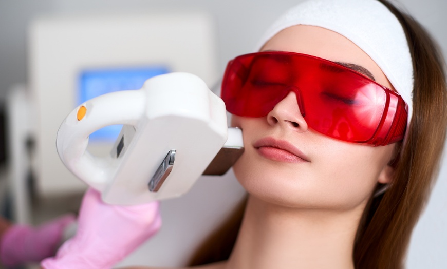 Image 5: Karty podarunkowe do wydania na usługi w salonie Estetic World