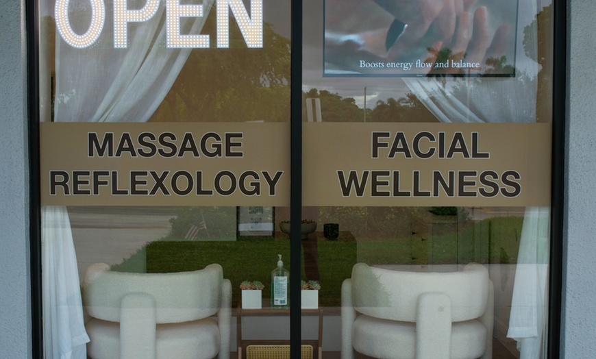 Image 4: Full Body Deep Tissue Massage with Hot Stone and Essential Oils at Eden Spa Massage